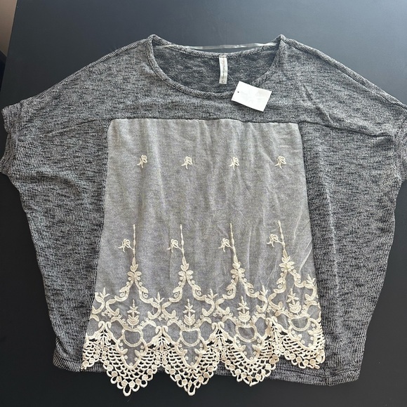 NWT Yuni Yuni Los Angeles Top Size Large - Picture 1 of 8